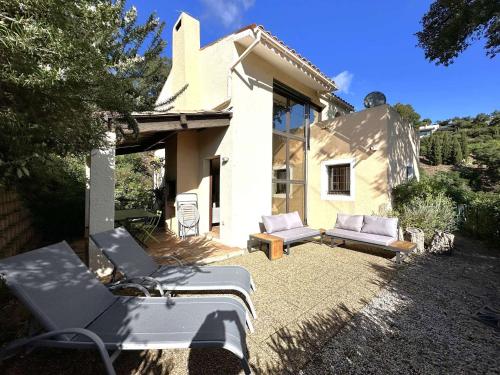 La Courtade, Maison pour 7 personnes dans domaine privé avec piscine à La Londe-Les-Maures