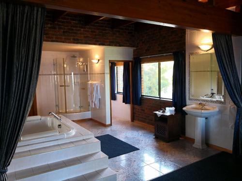 Koupelna v ubytování Tsitsikamma on Sea Resort