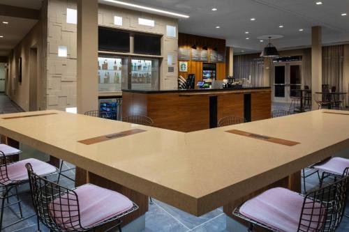 Courtyard by Marriott Indianapolis West-Speedway Image