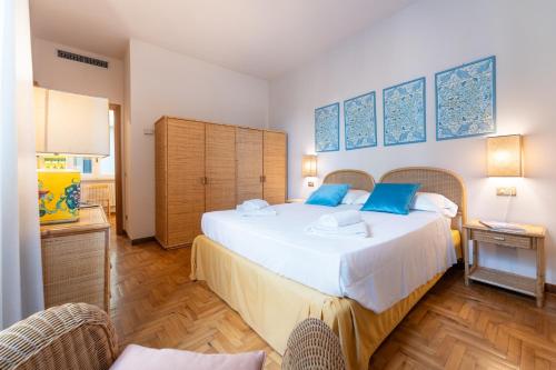 Via Panzani 16, 4th Floor - Patrizia - Bright apartment 300m from Duomo and Train station