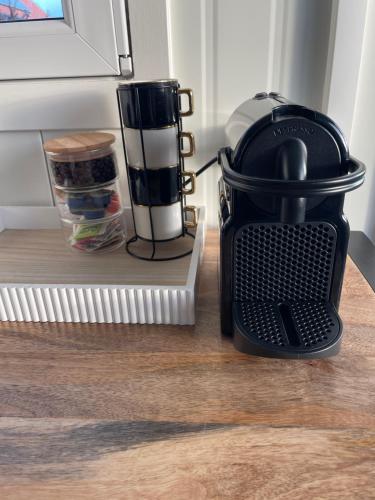 Luxe Tiny House incl Jacuzzi en Strandhuisje in zomerseizoen