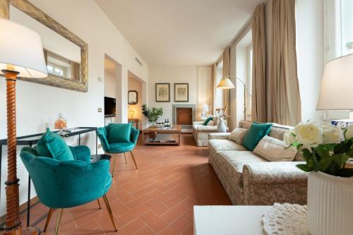 Via Panzani 16, 3rd Floor - Antonella - Elegant & Spacious, 3-Bedroom in Historic Center