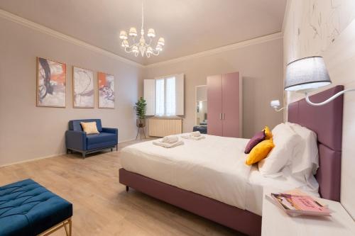 Via Santa Reparata, 1 - 2nd floor - Stunning and Spacious 10 min to Historic Center