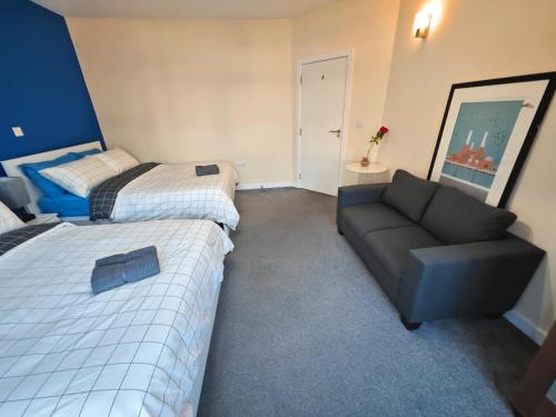 Bright and Spacious 2-Bedroom Flat Near Emirates Stadium photo 22