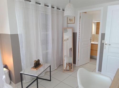 Fotografie z fotogalerie ubytování Chambre d'hôte friar's bay v destinaci Friar's Bay