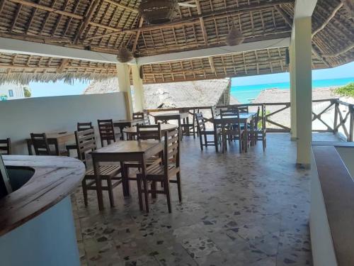 Restaurace v ubytování Boutique Ocean View Nungwi