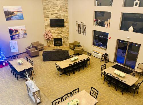 Χώρος καθιστικού στο Qube Hotel - Polk City