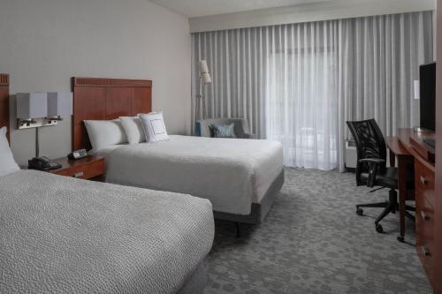 Courtyard by Marriott Jacksonville at the Mayo Clinic Campus/Beaches Image