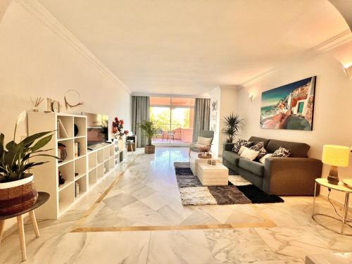 Gran apartamento en Magna Marbella