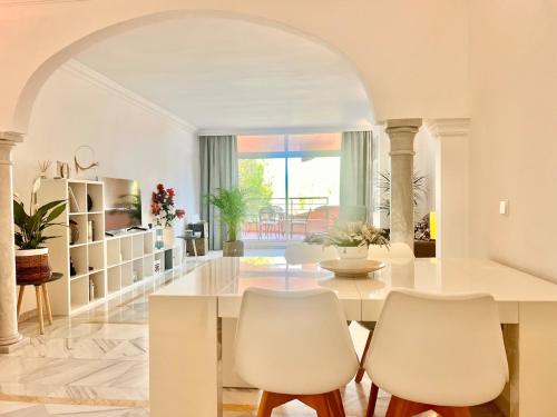 Gran apartamento en Magna Marbella