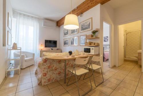 Romeathome146 - Monti