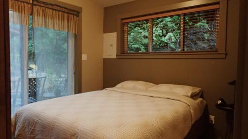 Foto da galeria de Wild Coast Chalets em Port Renfrew