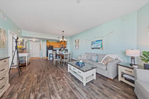 5 Star Resort 11106 Fl Stunning Sunrise 2BR 2BA King Suite,Pools ,Shuttle or Walk to Beach photo 19