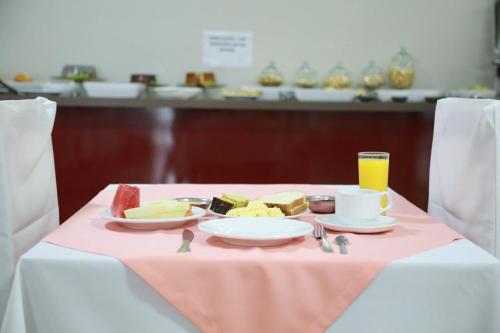 Mad på hotellet eller i nærheden