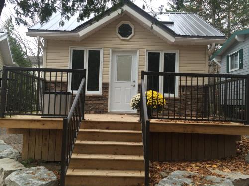 Gallery image of Victoria Harbour Cottages in Victoria Harbour