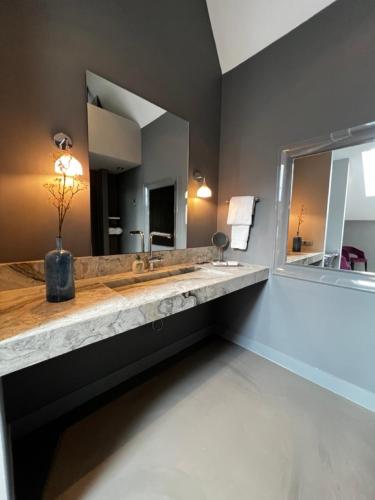 Fotografie z fotogalerie ubytování Luxe Suite, Near Station & Free Wifi v destinaci Oss