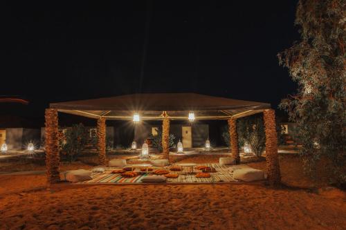 Imagen de la galería de Tassili Luxury Desert Camp, en Merzouga