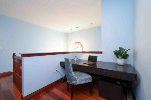 Gallery image of Casa Luna 5 - Limited-Time Deal for Families on This Spacious Beach Villa in George Town