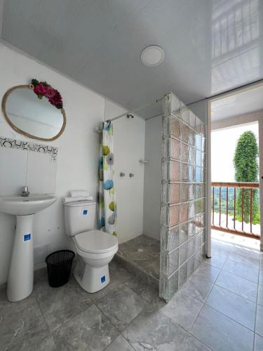 Ένα μπάνιο στο El Todero Loft