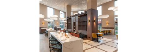 Restoran atau tempat lain untuk makan di Mercure Achères St Germain en Laye