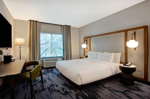 Postel nebo postele na pokoji v ubytování Fairfield Inn & Suites by Marriott Chicago Bolingbrook