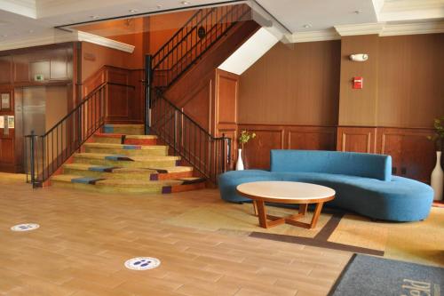 Fairfield Inn & Suites by Marriott Albany Downtownにあるシーティングエリア