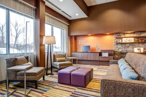 Fairfield Inn & Suites by Marriott Springfield Holyoke in Springfield