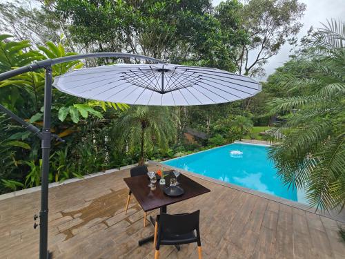 Bazén v ubytování Jungle River Resort nebo v jeho okolí