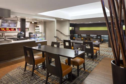 Courtyard by Marriott Fishermans Wharf Image