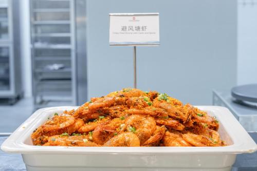 Comida en o cerca de este hotel