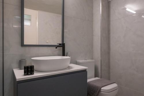 Modern Bay Apartment
