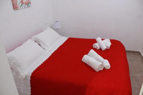 A bed or beds in a room at casa salusa