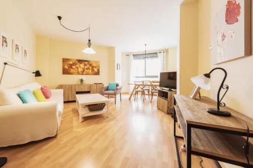 Cosy Bright Apt & 2BD 2BTH Salamanca &Goya