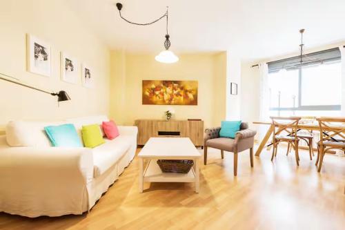 Cosy Bright Apt & 2BD 2BTH Salamanca &Goya