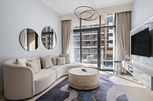 1BR with Pool View Azizi Riviera 7, Meydan