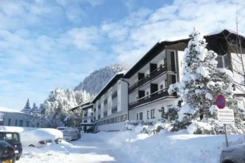 Studio SOPHIE mit Hallenbad und Sauna by MoniCare v zime