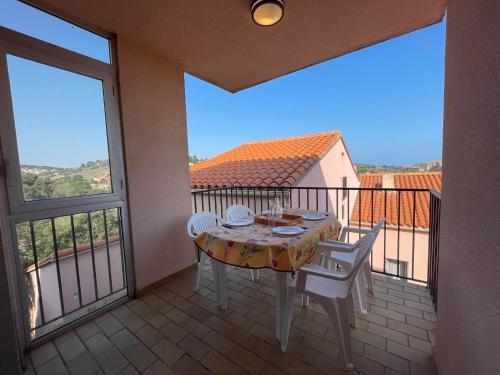 4SOMA7 - Appartement avec jolie vue sur les collines