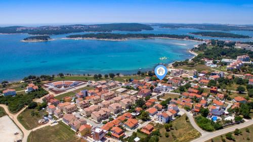 Vrdoljak - Apartment Dolje - MPolo