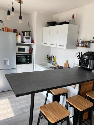 Photo de la galerie de l'établissement Superb apartment - 5 min from Lille, à Mons-en-Baroeul