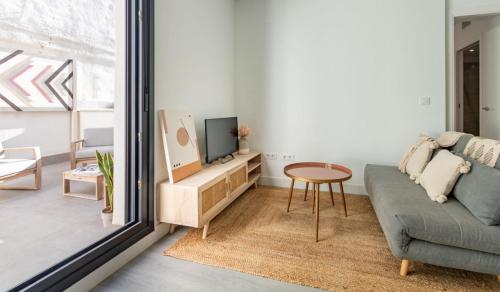 Wonderful apartment with terrace 1Bd1Bth- Center