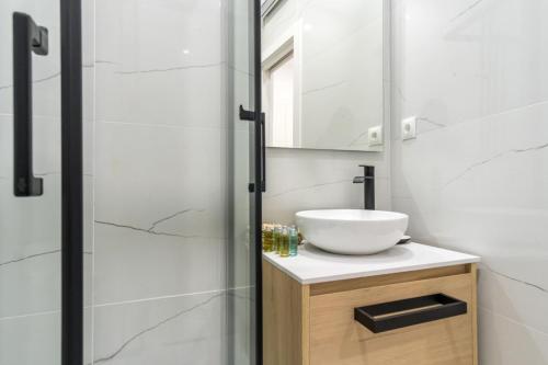 Stylish apartment- 1 Bedroom 1 Bathroom -Chueca