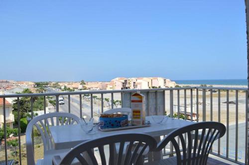 SP240-011 Appartement 2 pièces SAINT PIERRE LA MER