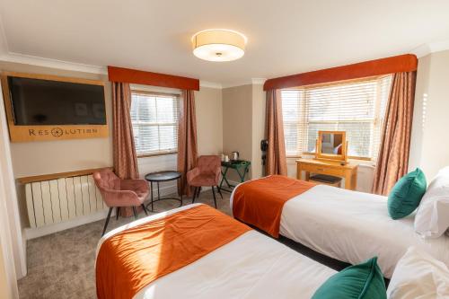 Standard Twin Room