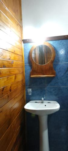 Phòng tắm tại Deptos Los Troncos