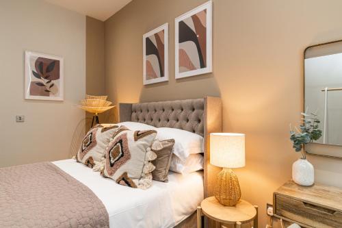 Ένα ή περισσότερα κρεβάτια σε δωμάτιο στο Chelmsford Loft 7