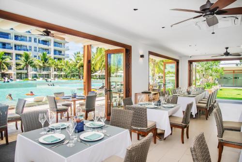 Πισίνα στο ή κοντά στο The Ocean VILLAS & RESIDENCE DANANG