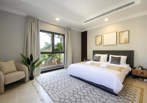 Cozy 4BR Maid Villa at Canal Cove Palm Jumeirah photo 2