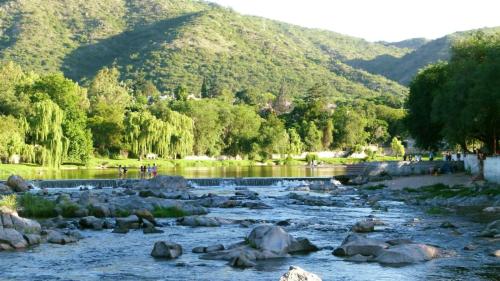 Příroda nedaleko luxury tent