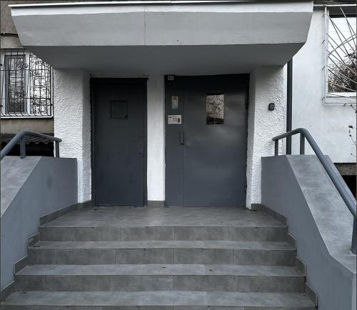 Eine Fassade oder ein Eingang zu Best location in City center