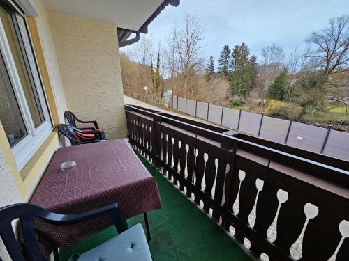 Μπαλκόνι ή βεράντα στο Bei München Ferienwohnung in Grafrath "Ampermoos"